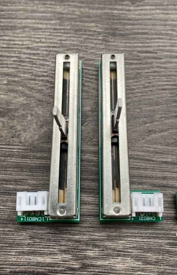 Pioneer DJM 700 Set of Replacement Faders on PCB's Plug & Play CH 1 2 3 4 - Image 3 of 4