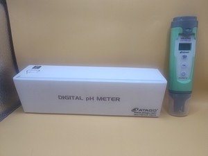 10450 ATAGO DIGITAL PH METER DPH-2 Mint Condition Free Shipping