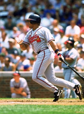 Andruw Jones Atlanta Braves bats during an MLB game at Wrigley Fie- Old Photo