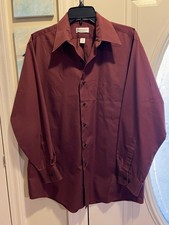 Van Heusen Men's Wrinkle Free Dress Shirt Burgundy 16 32/33 Regular Fit