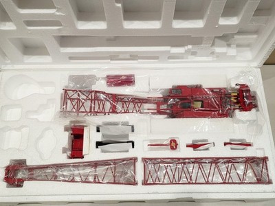 MANITOWOC 4100W CRAWLER CRANE RED WEISS BROTHERSWBR030-1202 1:50 SCALE NEW!!!