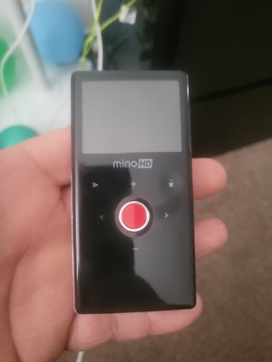 Flip Video MinoHD 8 GB Camcorder - Black