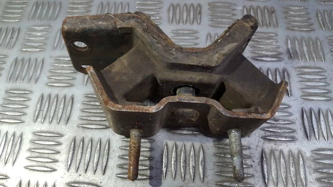 1237274380 AV-34939 Engine Mounting and Transmission Mount (Engin 