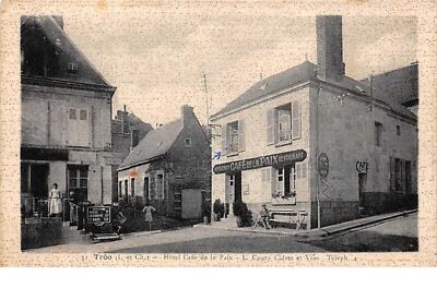 41 . Nr. 100117 . thro . hotel café de la peace
