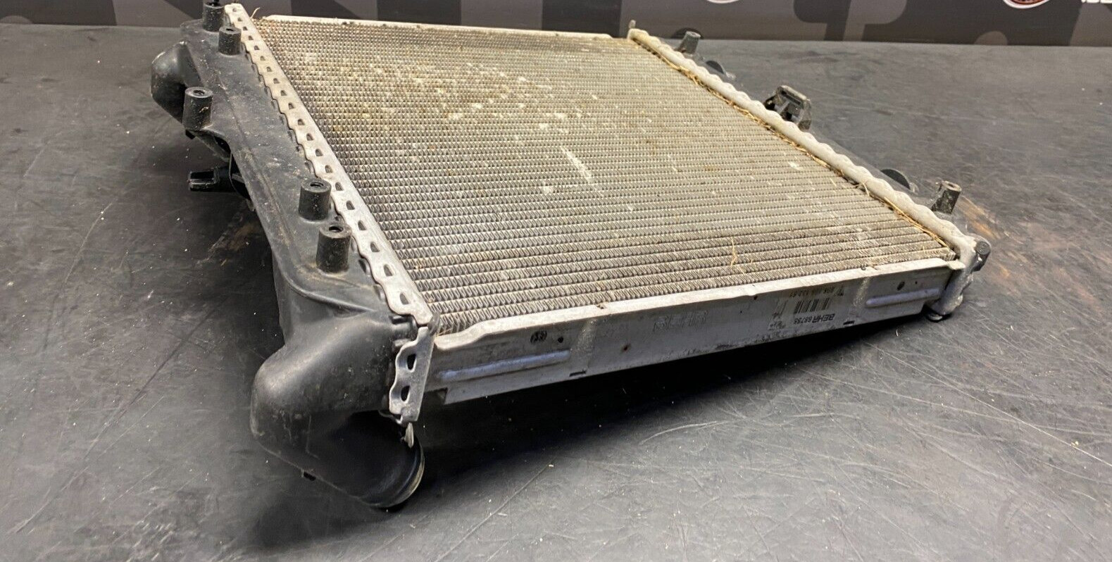 Porsche 911 GT3 2004 Right Radiator