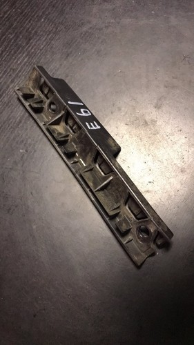 BMW 5er E60 E61 Kotflügel Halter Halterung vorne links 7066227