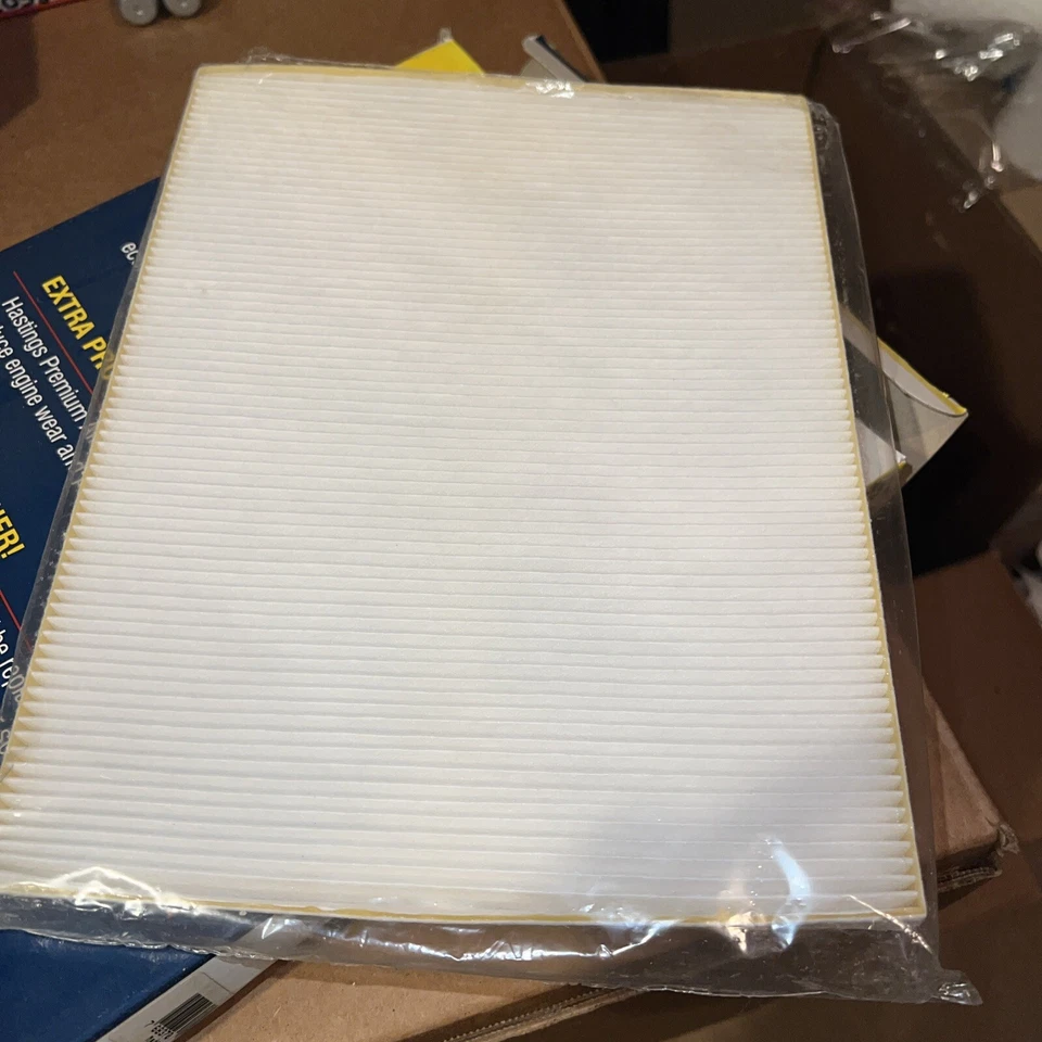 Cabin Air Filter Hastings AF1009 / Wix 24781 fits 97-01 Cadillac Cater-a 3.0L-V6 Foto 3 de 4