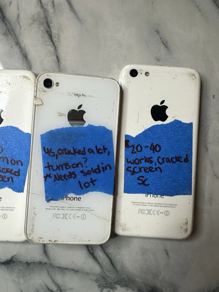 4 Older Model Iphones for Parts- 5S, 4S, 5C - Check photos for Physical Flaws - Image 4 of 4