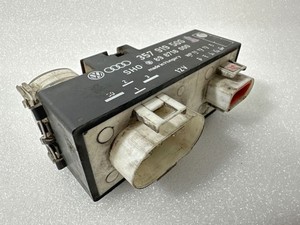 Volkswagen PASSAT B4 1996 Relais Kühlerlüfter 357919506 IDU19980