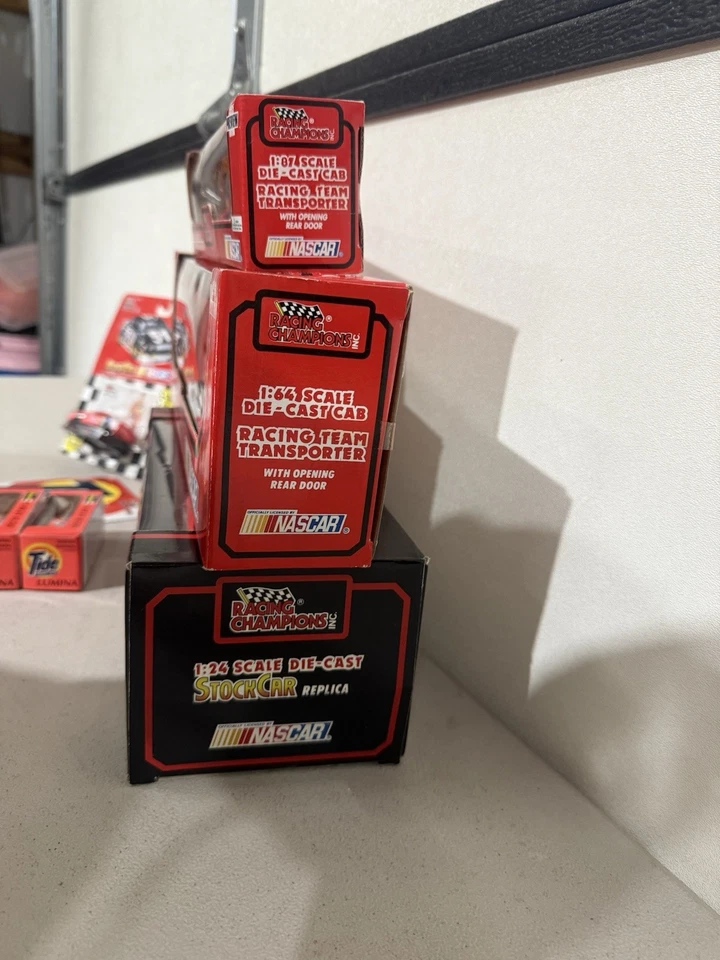 Lote de autos Tide Vintage NASCAR Ricky Rudd Foto 2 de 2