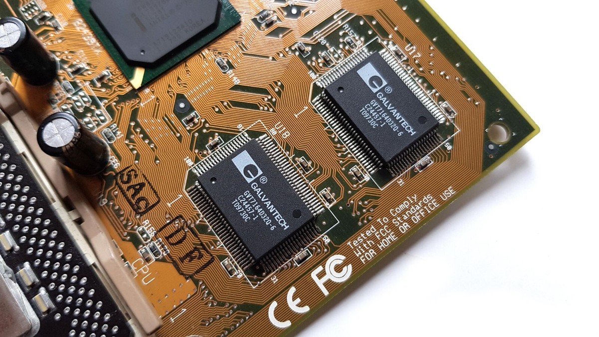 Asus TX97-E Socket 7 + Intel Pentium 200MMX + 128 Mb RAM