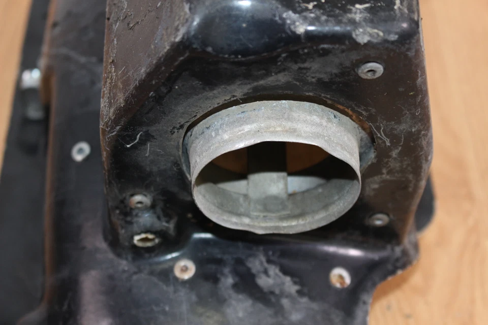 Yamaha DT2MX 1972 caja de aire Foto 3 de 4