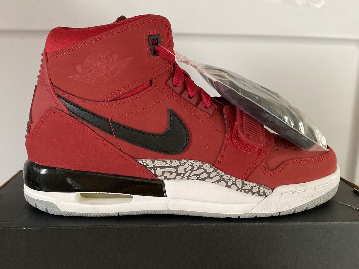 Nike Air Jordan Legacy 312 Toro 中古 New NIKE AIR JORDAN LEGACY 312 (GS) 