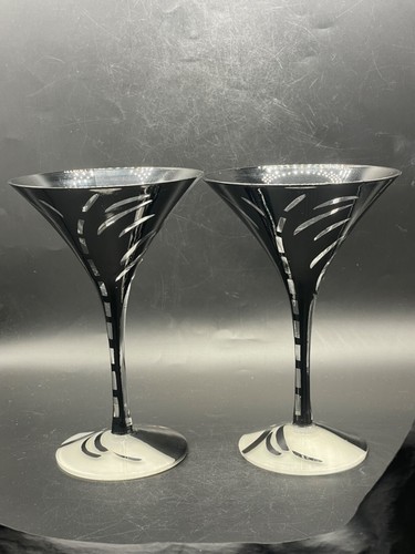 2 Lolita martini glasses, "Saketini" - Picture 3 of 9