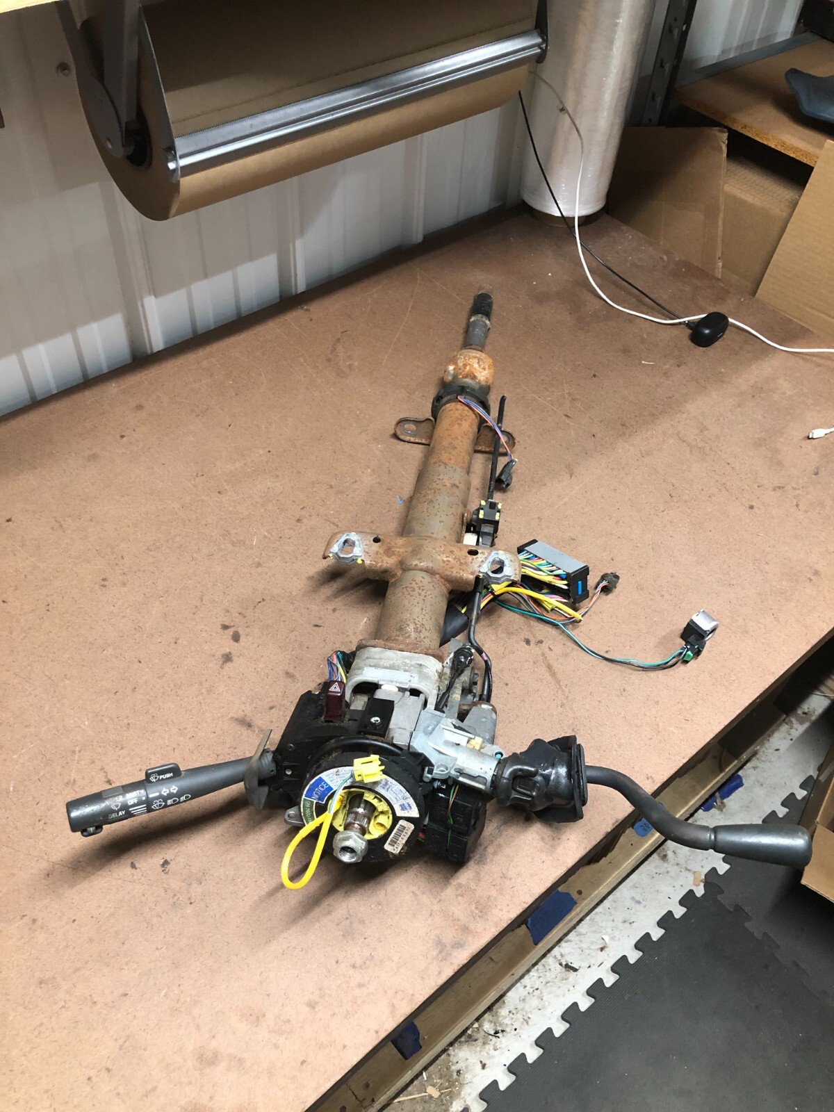 1995-98 Chevrolet K1500 Silverado Truck Steering Wheel Column