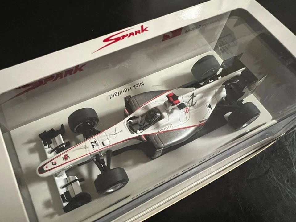 Modellino auto Spark 1/43 Sauber C29 #22 GP Brasile 2010 Nick Heidfeld F1... - Immagine 4 di 4