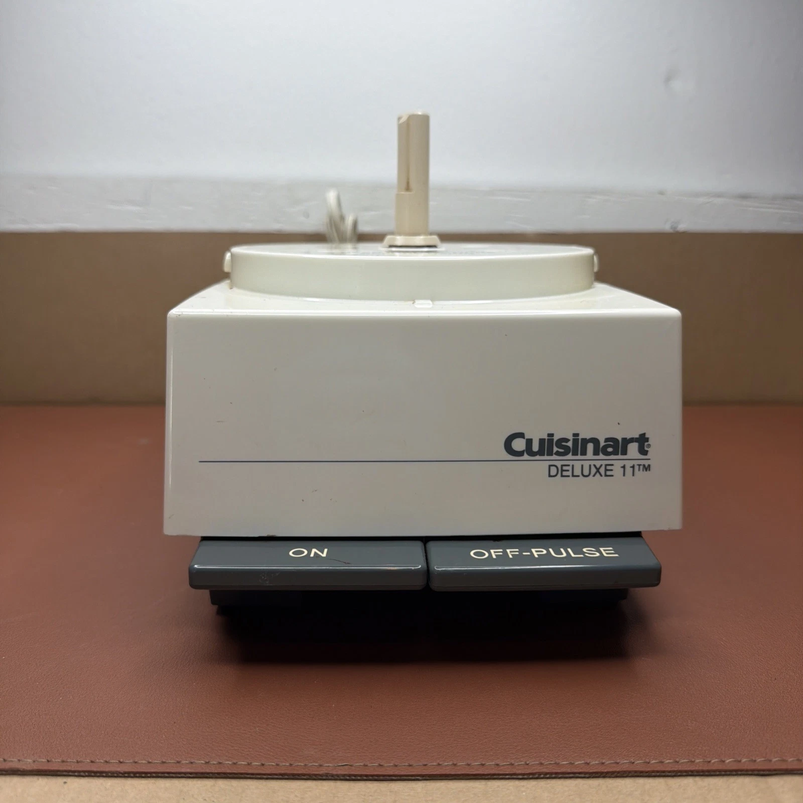 Cuisinart Deluxe 11 Food Processor Base Motor Model DFP-11 TX White (BASE ONLY)
Opens in a new windo
