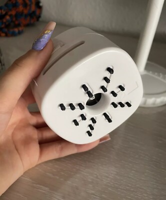 Mini Desk Vacuum Cleaner [Clear Your Clutter Instantly!]