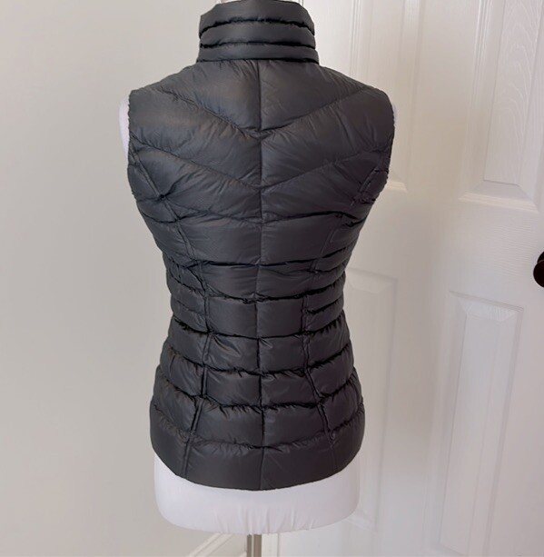 Athleta Downalicious  Gray Down Quilted Full Zip … - image 3