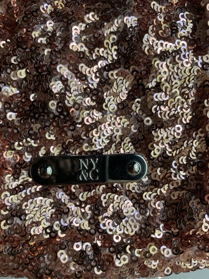 Nuevo con etiquetas Cartera Bandolera New York & Company Rosa Claro Lentejuelas Cadena Plateada Elegante Foto 3 de 4