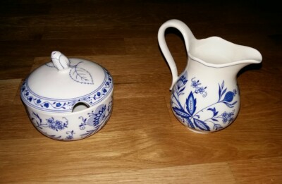 Zuckerdose und Milchkännchen Zwiebelmuster Form Marienbad Ingres Weiss Germany 