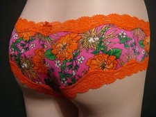 VINTAGE 2011 VICTORIA'S SECRET LACE TRIM CHEEKY PANTY XS M