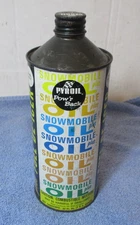 Pyroil Pow'r Back Snowmobile Oil Can 32 Ounce Cone Top Metal Can