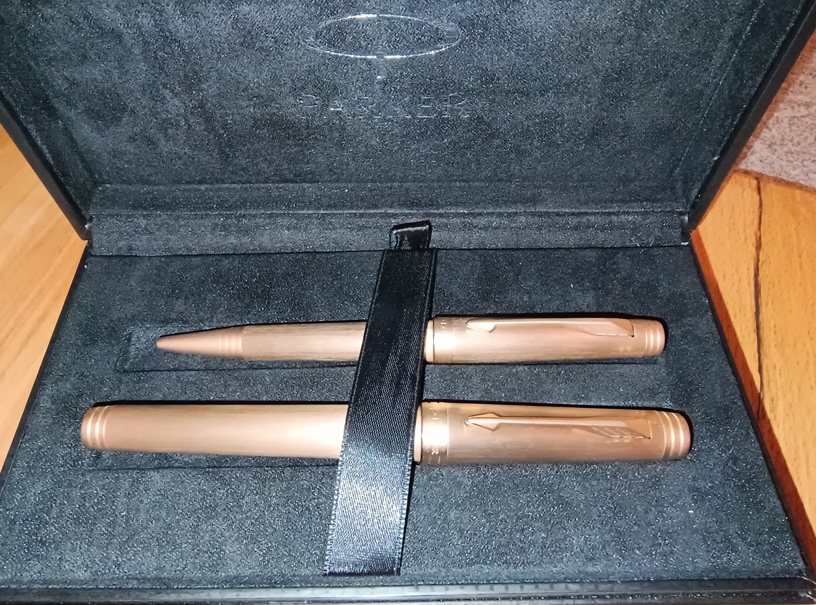 Parker Premier Monochrome Pink Gold Ballpoint Fountain Deluxe Pen Set PVD 18k M