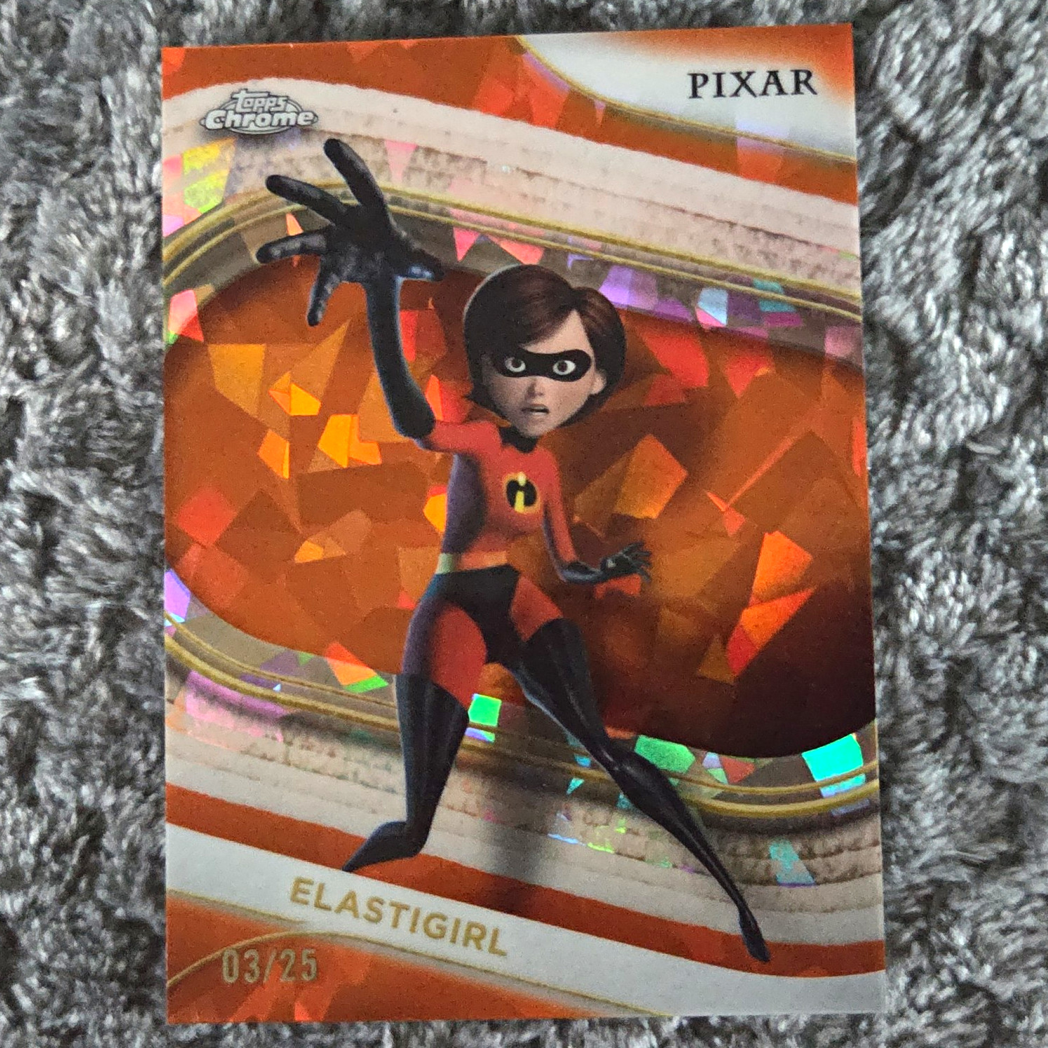 Topps 2025 Topps Chrome Disney Pixar Elastigirl #149 Parallel 03/25