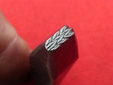 poincon matoir outil ancien d'orfevre bijoutier joaillier  R211 epi de blé