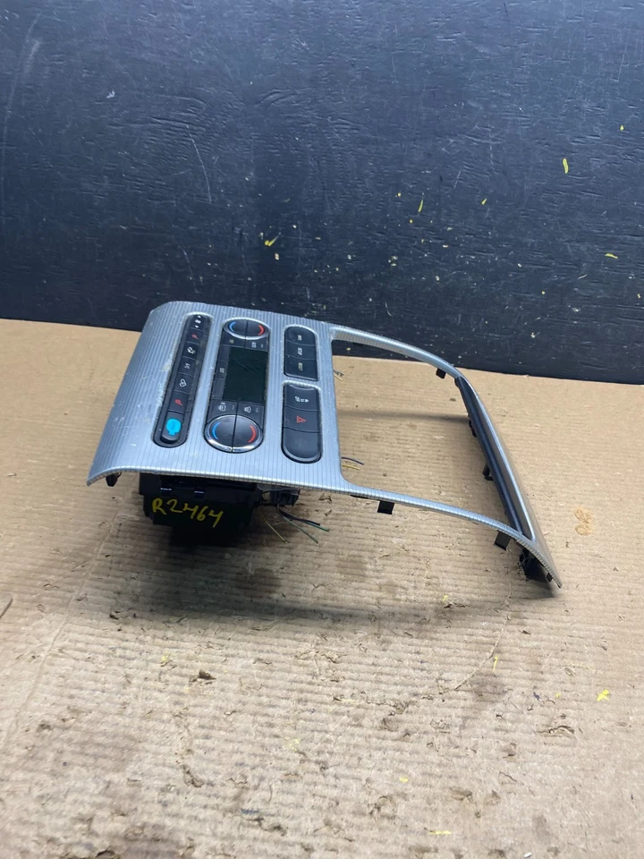 Оригинальная отделка лицевой панели радиоприемника климат-контроля Ford Edge 2007–2010 годов выпуска r2464 DG - Изображение 3 из 4