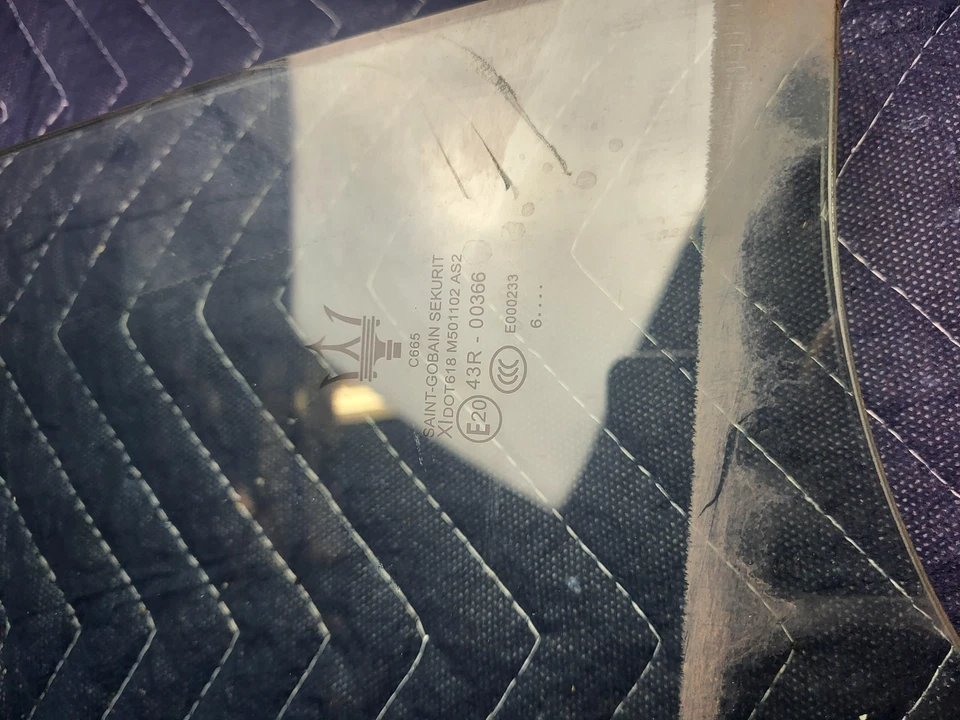 Rear Right Door Window Glass 2017 Maserati Quattroporte 2014 2015 2016 2018-2021 - Image 2 of 4