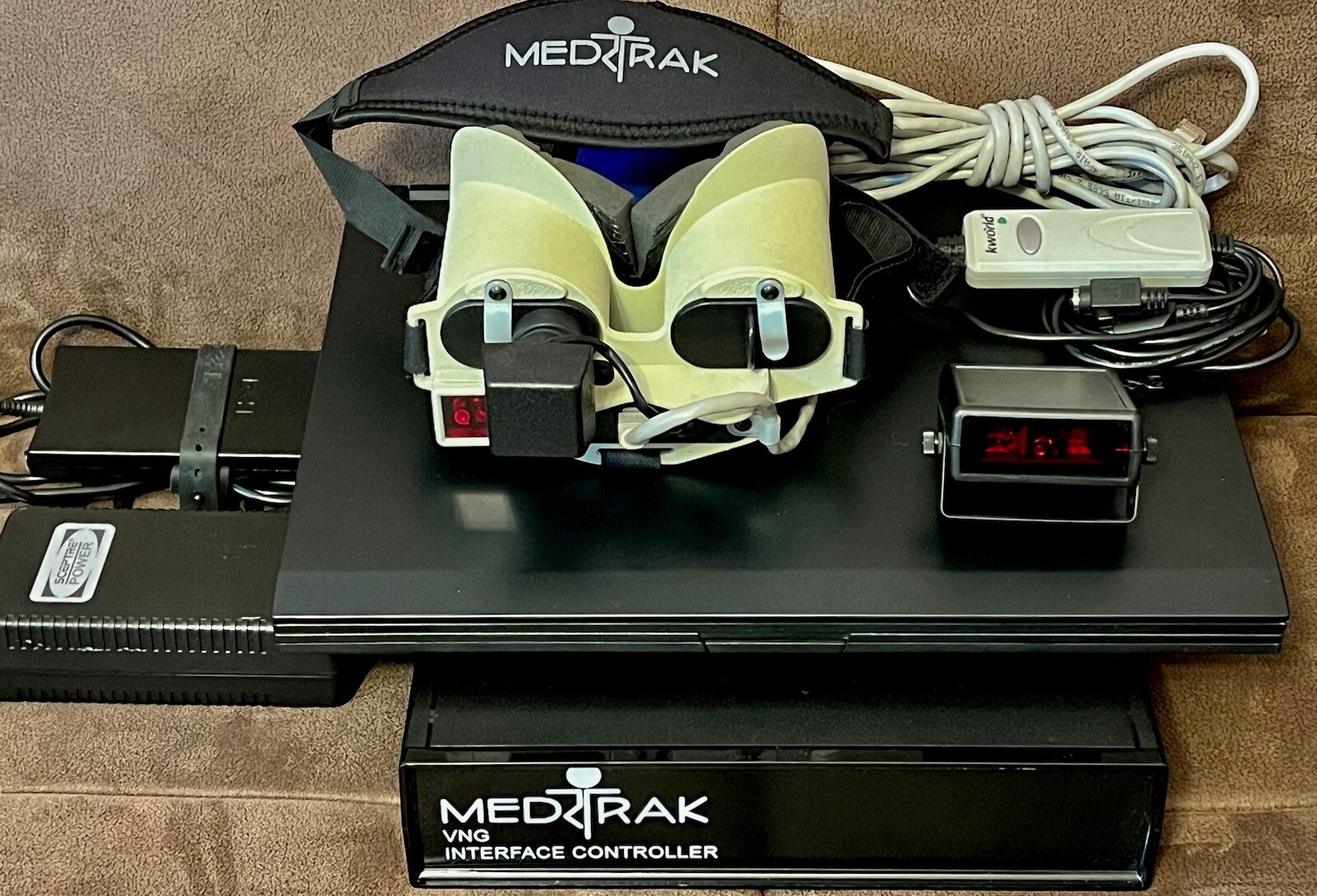 MEDTRAK IntelliNetX VNG VIDEONYSTAGMOGRAPHY COMPLETE DIAGNOSTIC SYSTEM