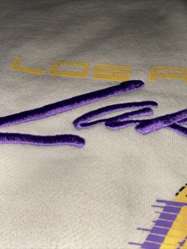 MITCHELL & NESS LOS ANGELES LAKERS FLAMES RACING CREWNECK SIZE LARGE - Picture 14 of 20