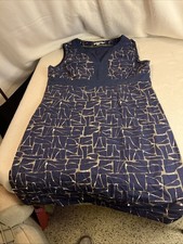 Boden Wms Sz 16 Sleeveless Column Dress V Neck Lined Navy w/Graphic Print