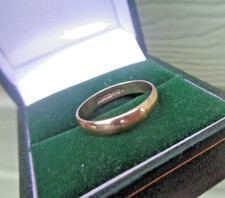 9ct Gold Wedding Ring Band Yellow Gold  hallmark  1990s Berker Bros size  K to L
