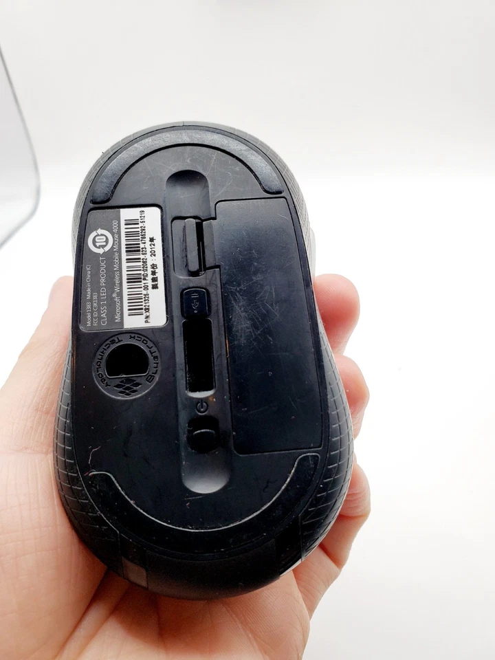 Parts Only Repair Microsoft Wireless Mobile Mouse 4000 Model 1383 USB NO DONGLE - Image 4 of 4