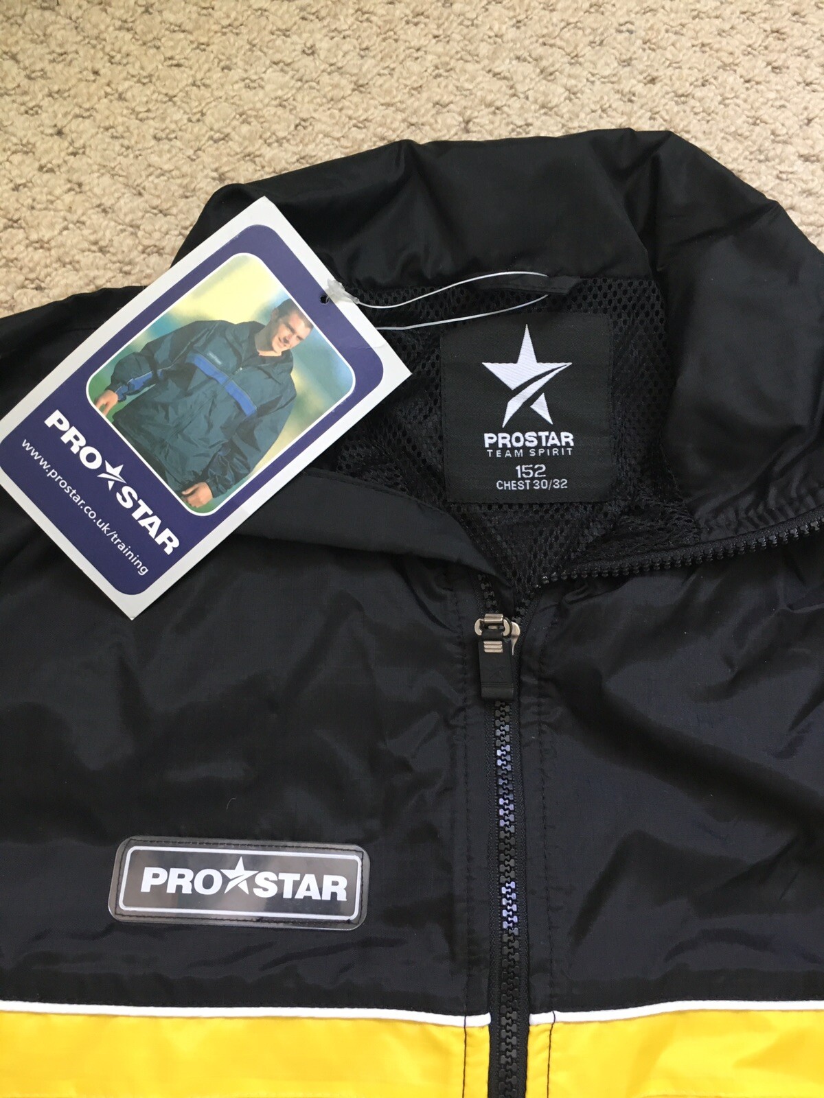 NEW YOUTH PROSTAR WATERPROOF JACKET BLACK/YELLOW - CHEST SIZE 30/32" image 2