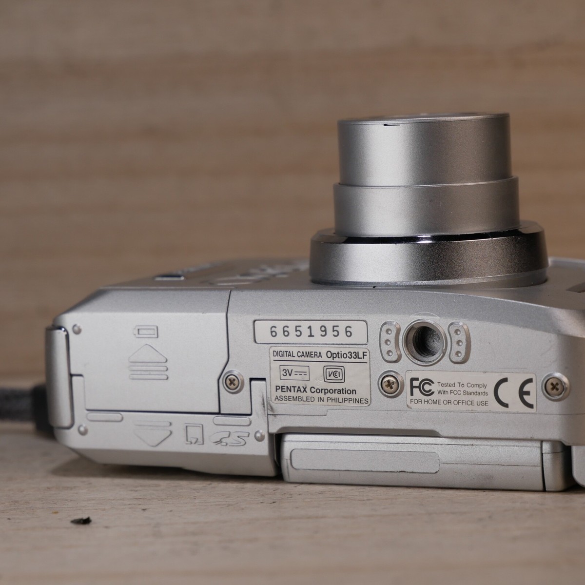 PENTAX optio 33LF ペンタックス　オプティオ　デジタルカメラ PCUPdate：3万円のエントリー機に“マルチアングル液晶