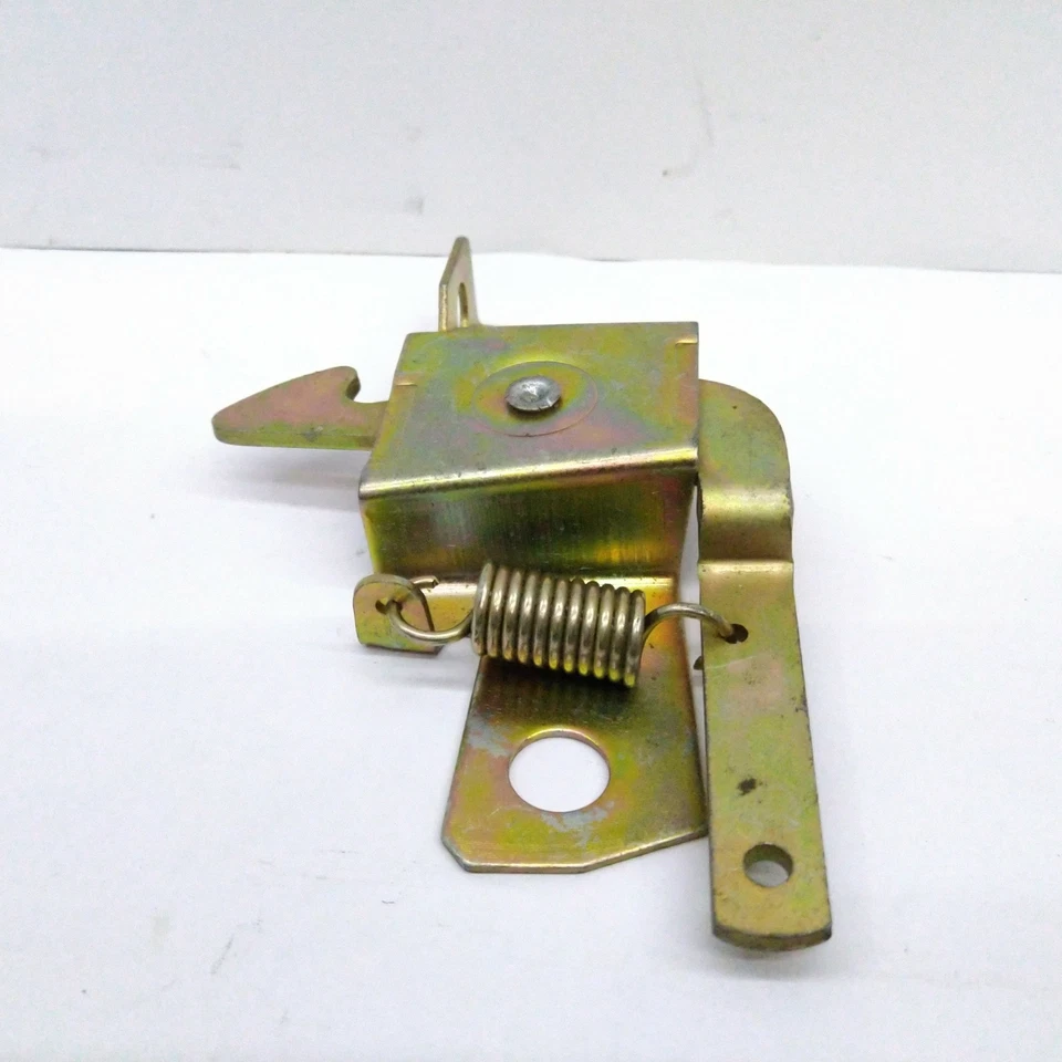 GANCIO CHIUSURA COFANO ANTERIORE FIAT 125 T.T. Foto 3 de 4