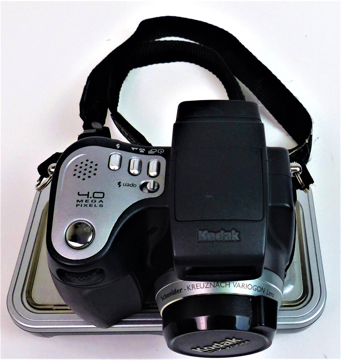 Kodak EasyShare DX 6490 Digital Camera 4 MP 10x Zoom w/Dock