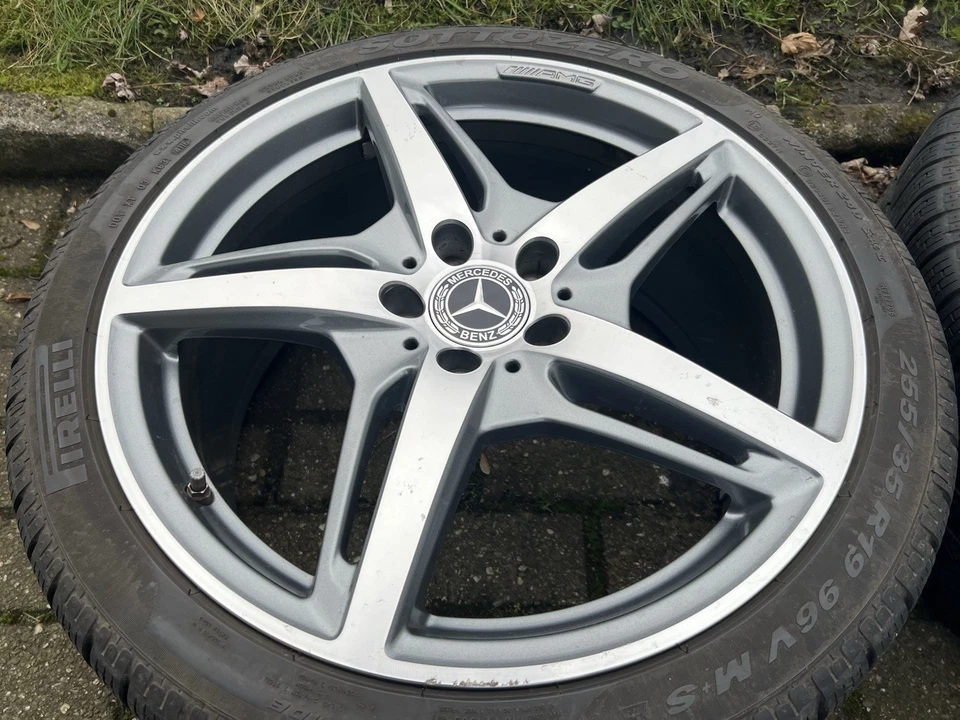 Mercedes AMG GT W190 C190 GT GTS 19 Zoll Winterräder Winterreifen Pirelli - Bild 2 von 4