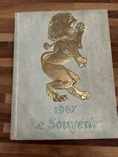 Le Souvenir 1967 Southeastern Louisiana College Hammond, Louisiana