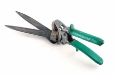 WISS-WIZZ VINTAGE MODEL 5251-711 GRASS SHEARS/CLIPPERS WITH GREEN HANDLES,NICE!