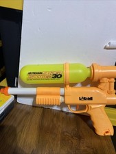 LARAMI SUPER SOAKER 30 SQUIRT WATER GUN VINTAGE 1990 WORKS!