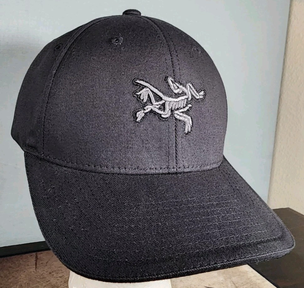Arcteryx Black Embroidered Bird Logo Flexfit Fitted Hat Cap OSFA