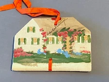 Vintage Hand Painted Needle Book Case Cape Cod Cottage Sewing Kit Souvenir