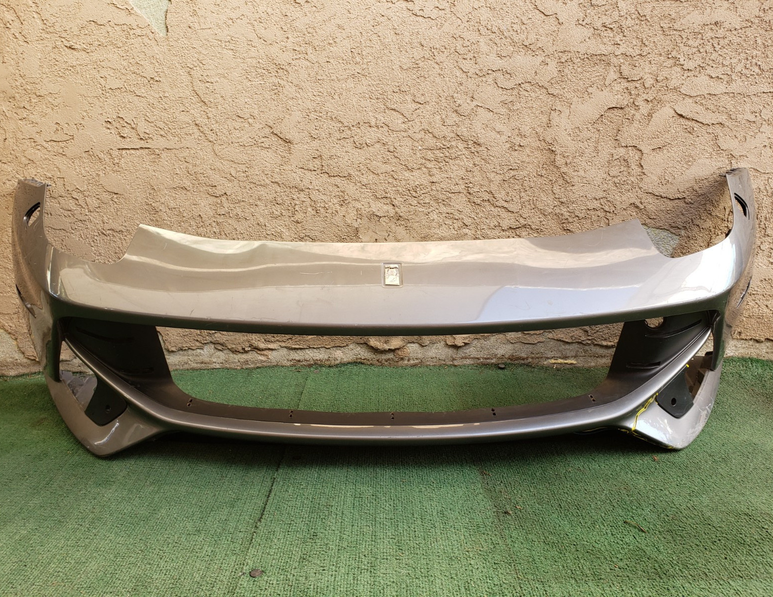 2012-2017 FERRARI F12 BERLINETTA FRONT BUMPER COVER OEM 084361500