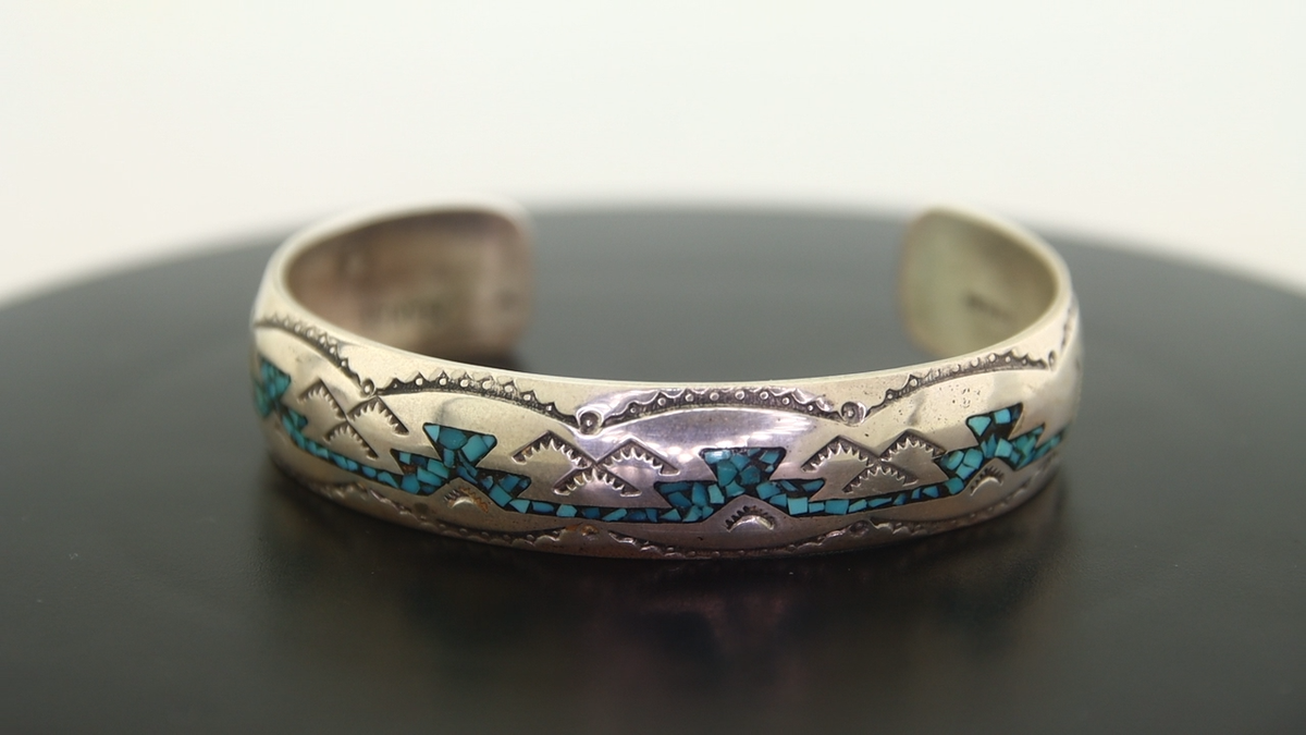Navajo Bracelet 925 Silver Inlaid Turquoise Cuff Artist Signed