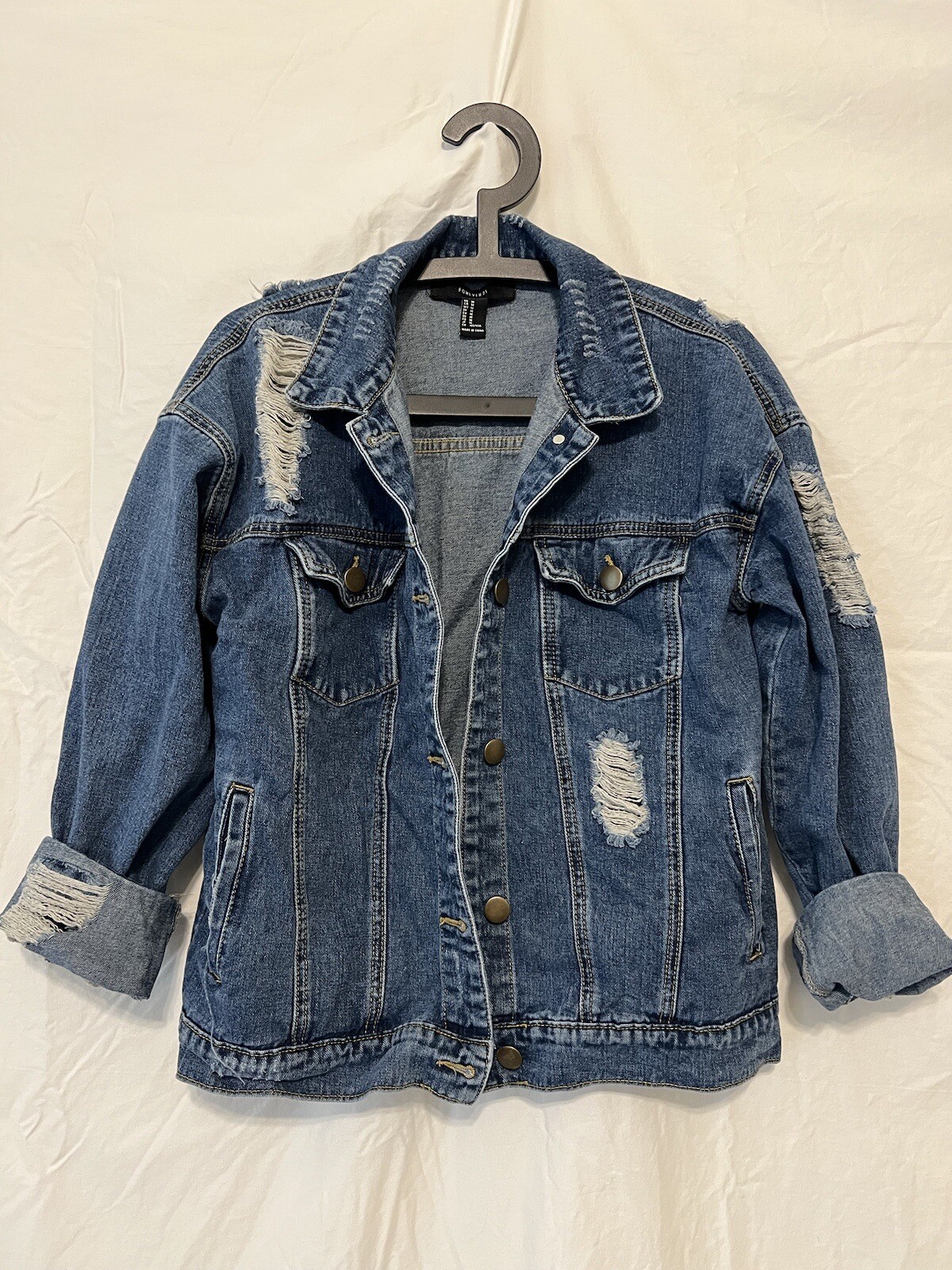 Forever 21 Women's Basic Denim Jacket Distressed-… - image 1